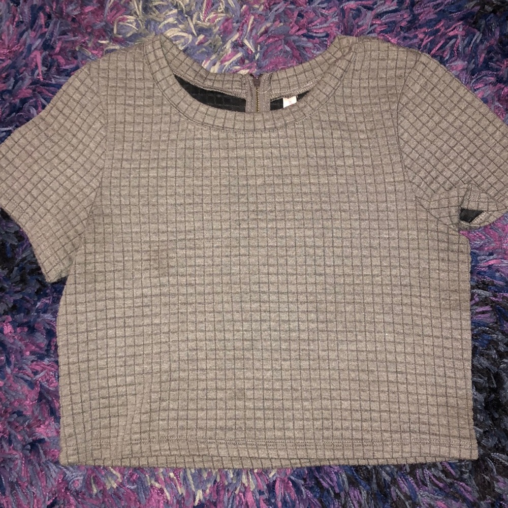 Xhilaration Gray Crop Top
